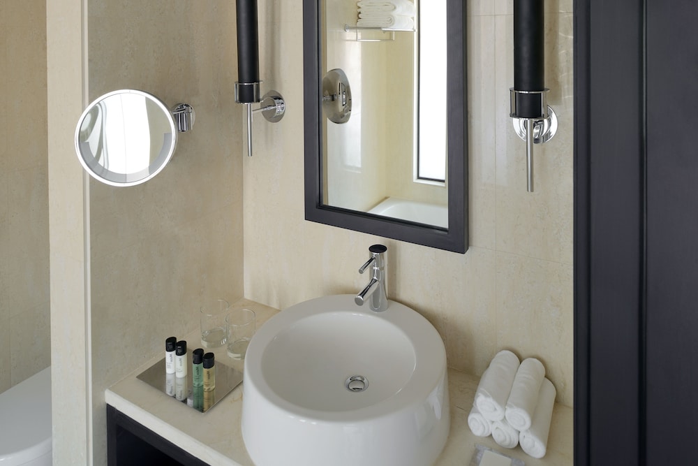 Premium Room - Photo 4