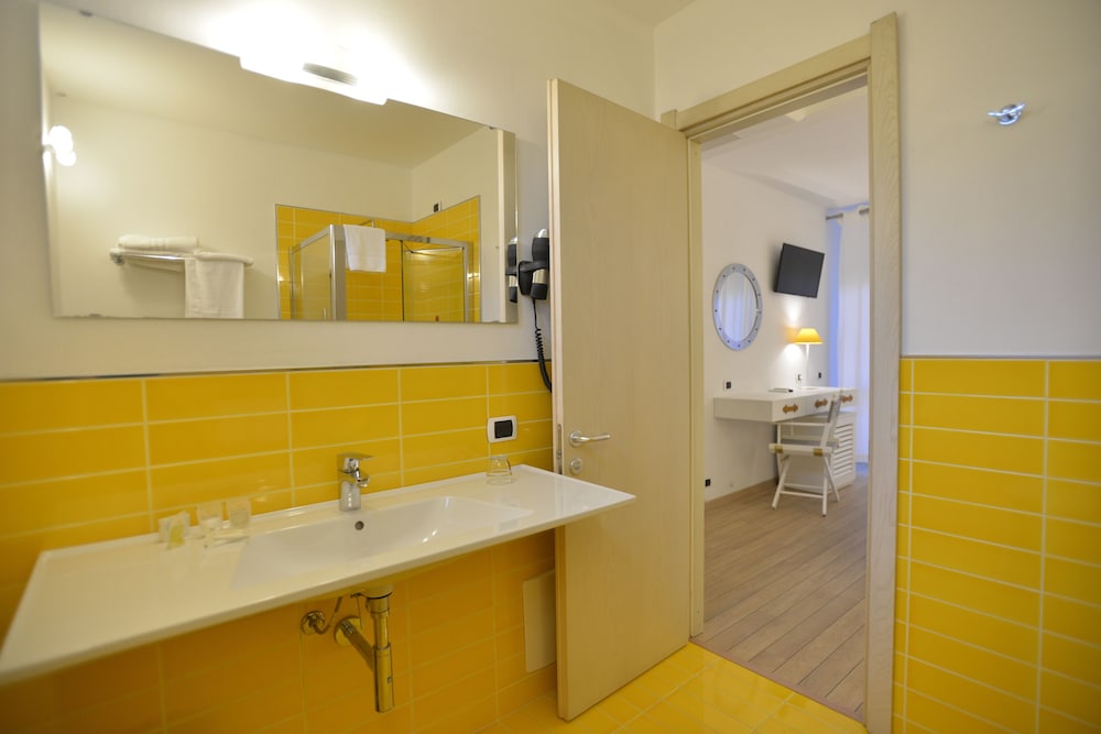 Superior Double Room - Photo 4