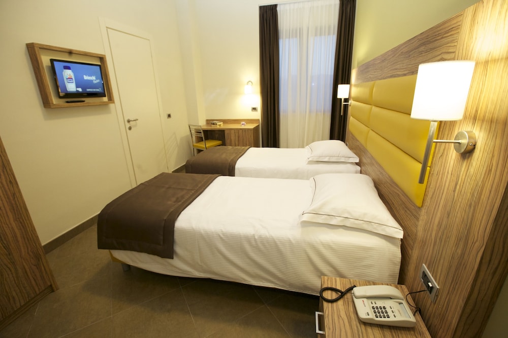 Standard Twin Room photo 1