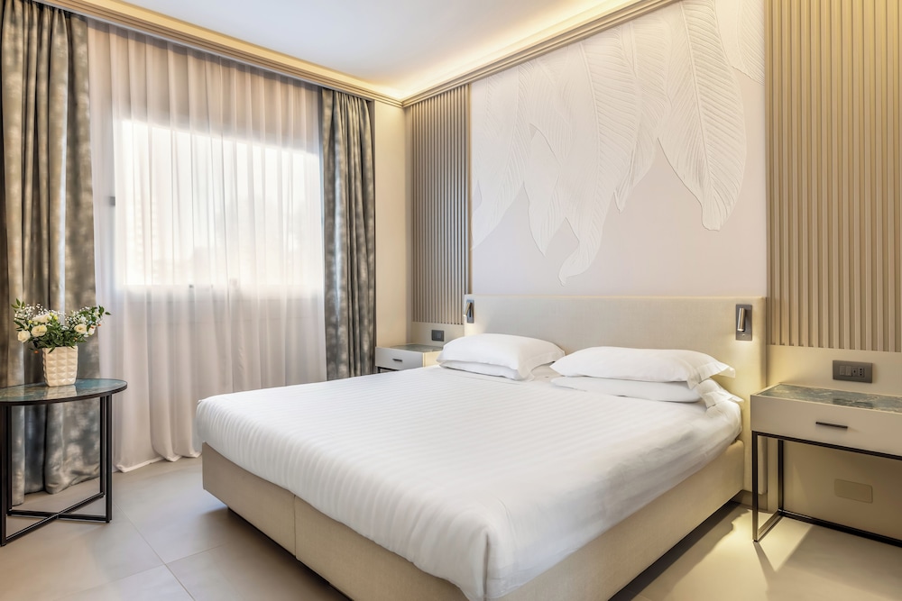 Exclusive Double Room, 1 King Bed - Photo 3