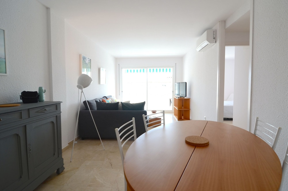 Apartment, 2 Bedrooms (345) photo 3