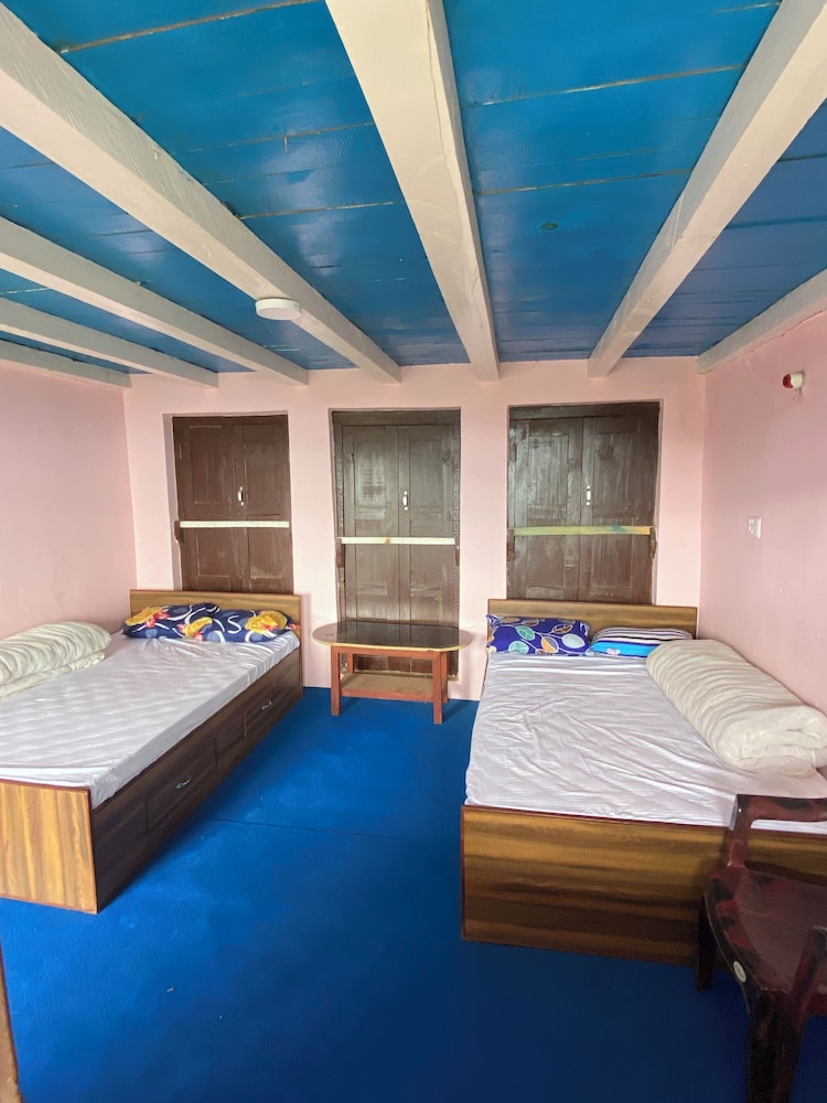 Traditional Room, 6 Bedrooms, Non Smoking, Mountain View