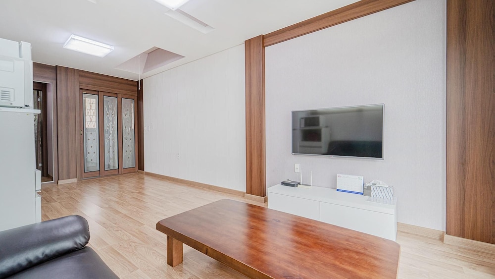 Basic Room, 1 Bedroom (2nadong 202) - Photo 2