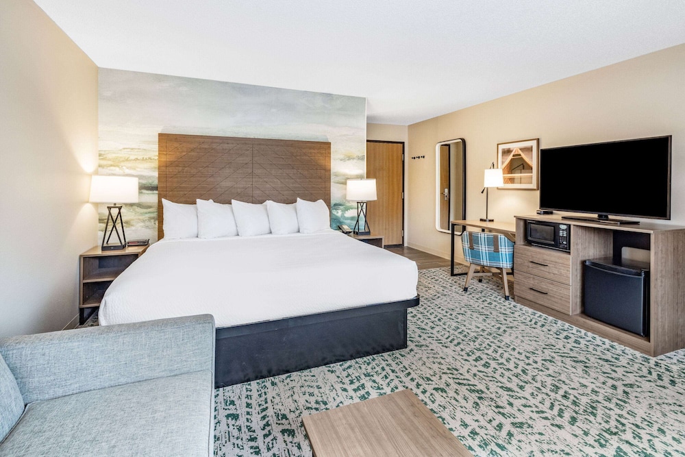 Suite, Multiple Beds, Non Smoking photo 2