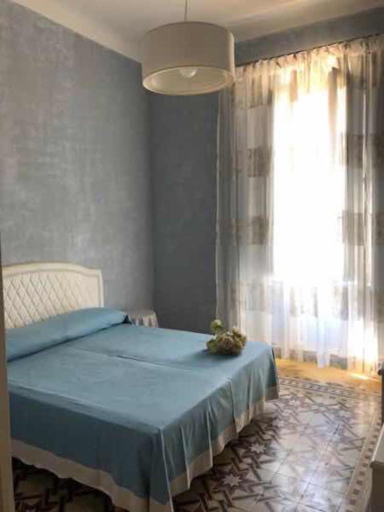 Apartment, 3 Bedrooms, Balcony, Partial Sea View photo 3