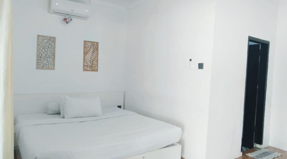Classic Double Room, Balcony, Beach View