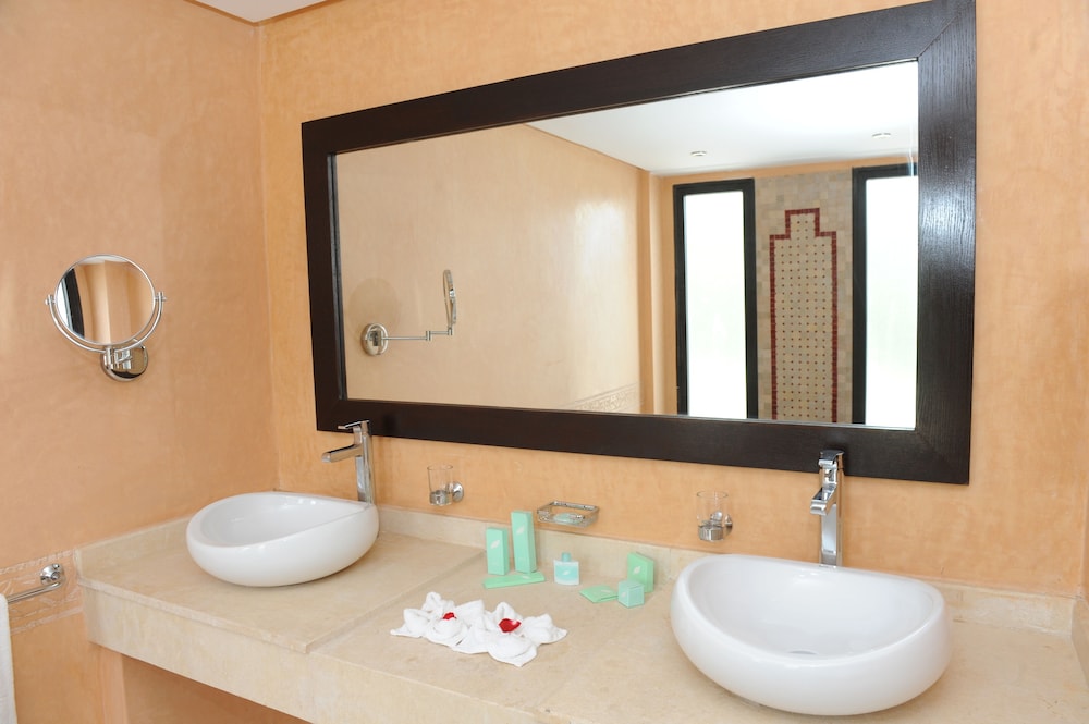 SUITE PRESTIGE - Photo 14