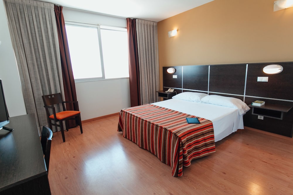 Double Room Single Use thumbnail 6