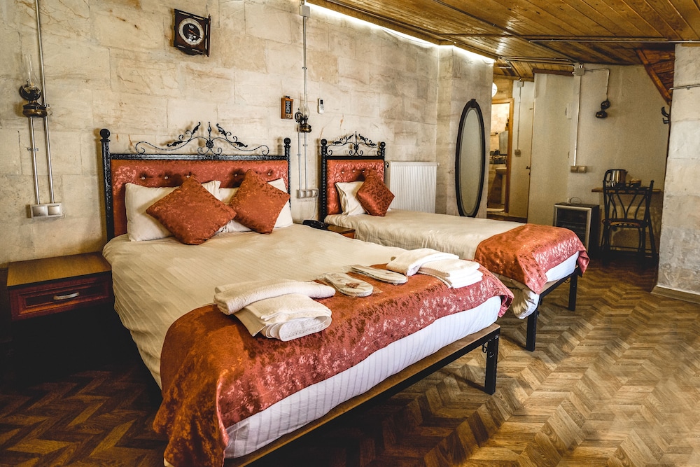 Triple Room (Karayilan) photo 3