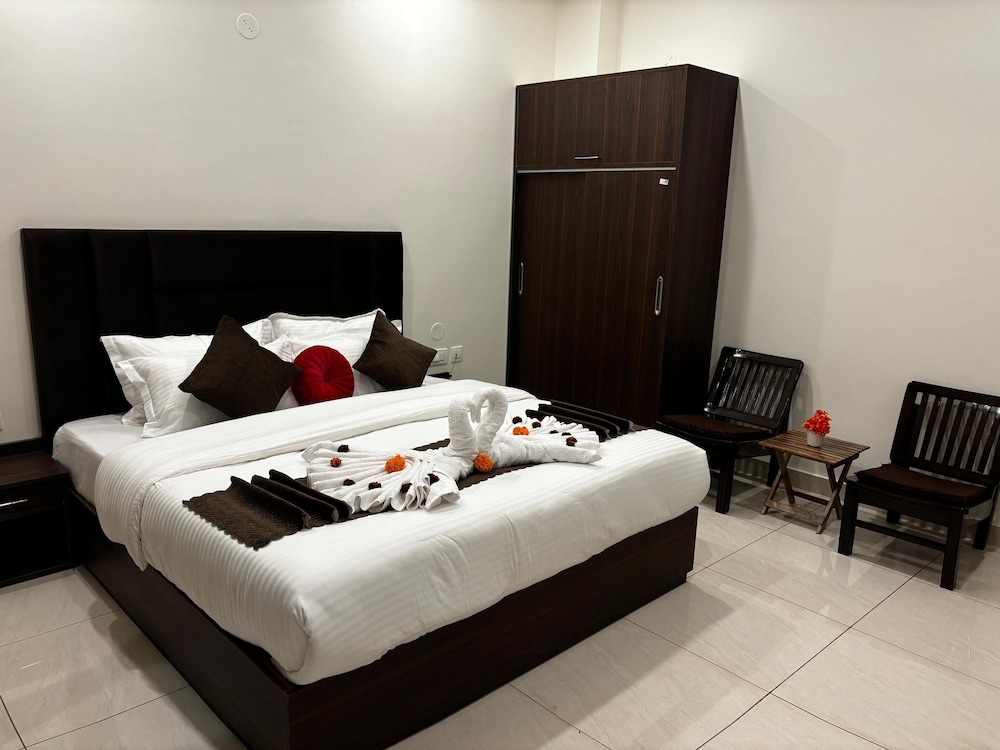 Luxury Room, Balcony, Lake View - Photo 5