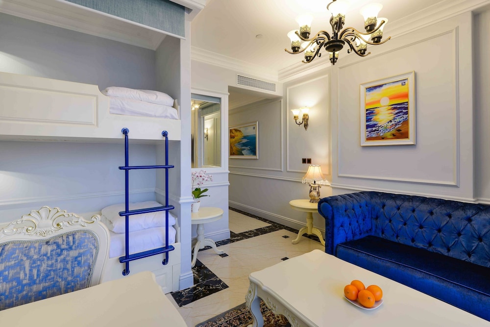 Grand Suite, Garden View photo 2