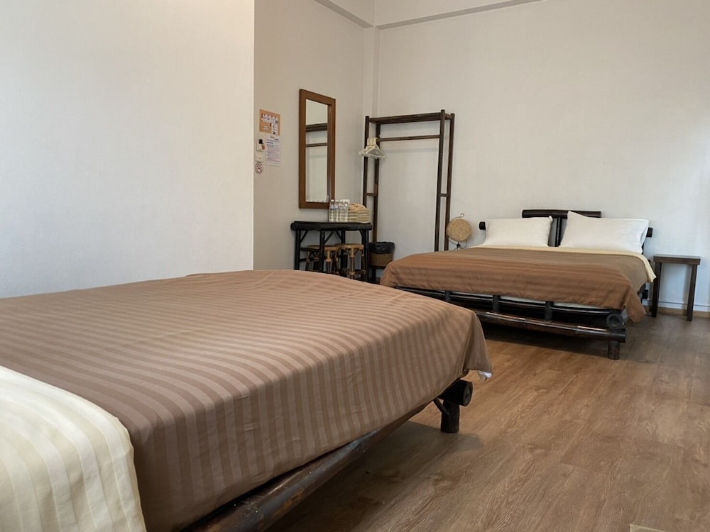 Air-con Family 2 Double Room