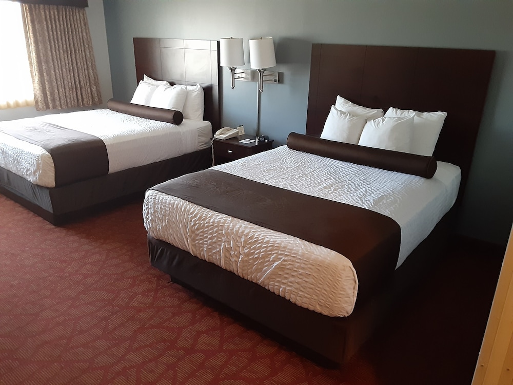 Room, 2 Queen Beds, Non Smoking photo 1