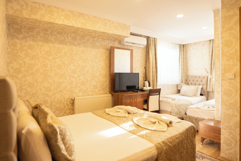 Superior Quadruple Room photo 1