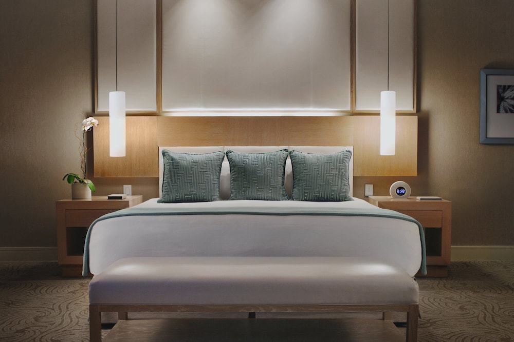 Deluxe Room, 1 King Bed (Spa Grand)