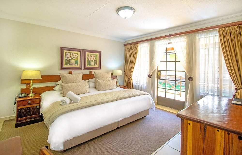 Luxury Double Room (4) - Photo 5