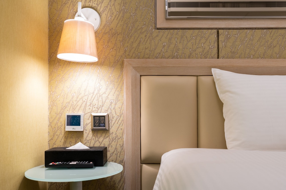 Standard Twin Room (Non-smoking) photo 3