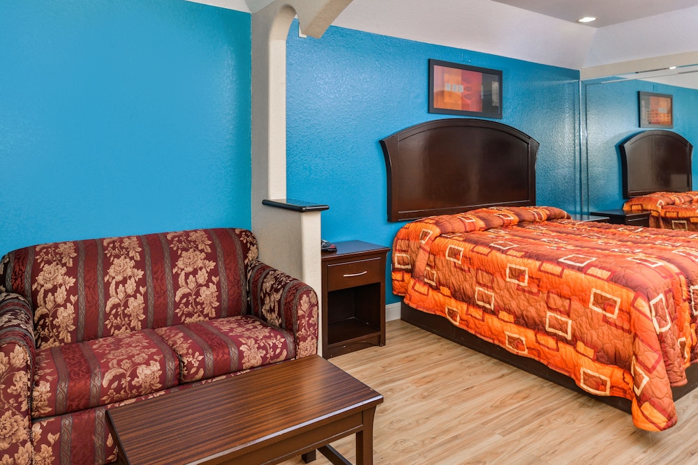 Room, 1 King Bed, Non Smoking