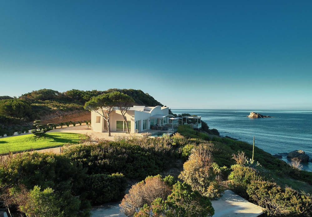 Luxury Villa, 4 Bedrooms, Private Pool, Sea View