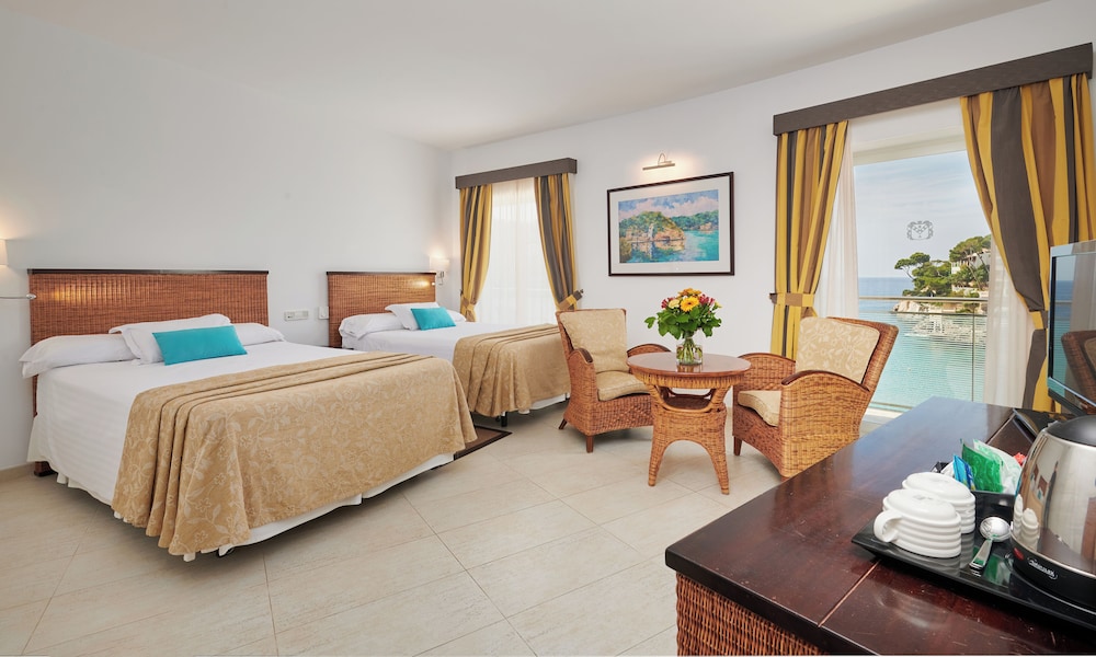Comfort Suite, 1 Bedroom, Balcony, Sea View photo 2