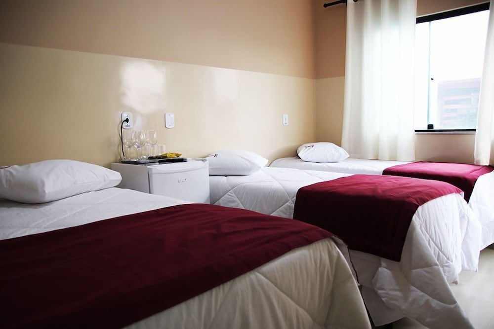 Quarto quádruplo luxo com escada