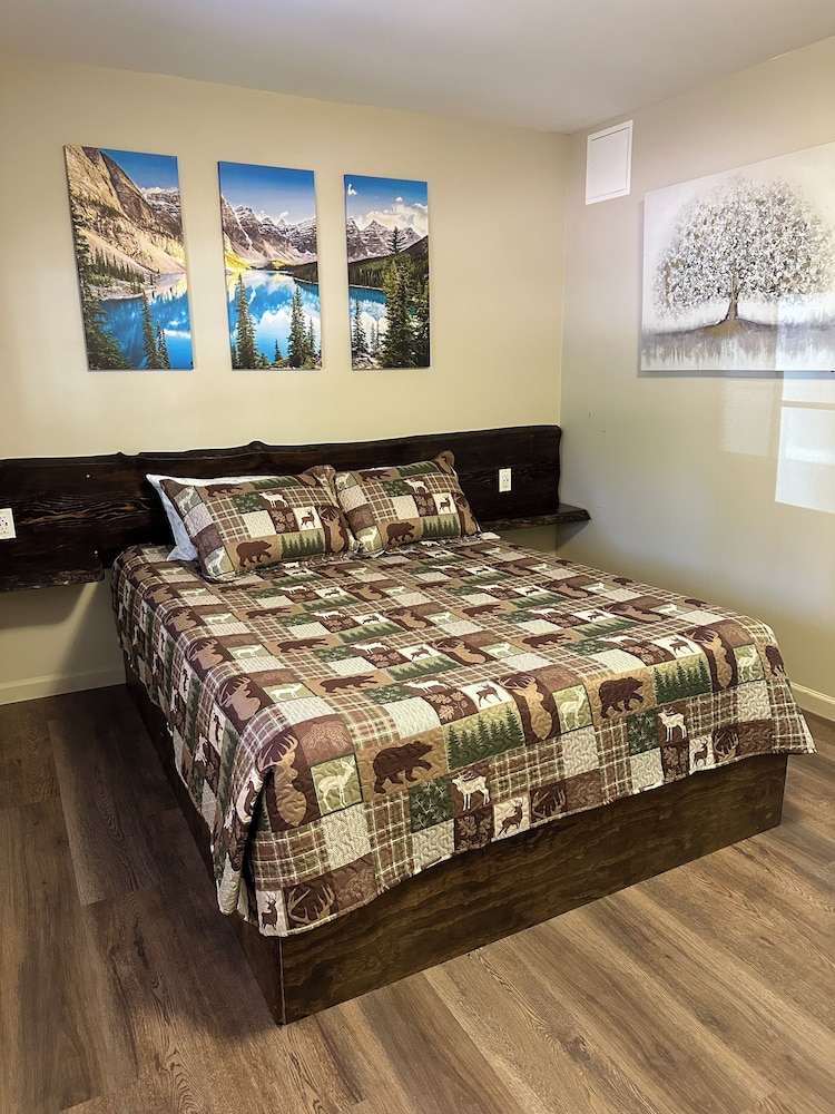 Economy Room