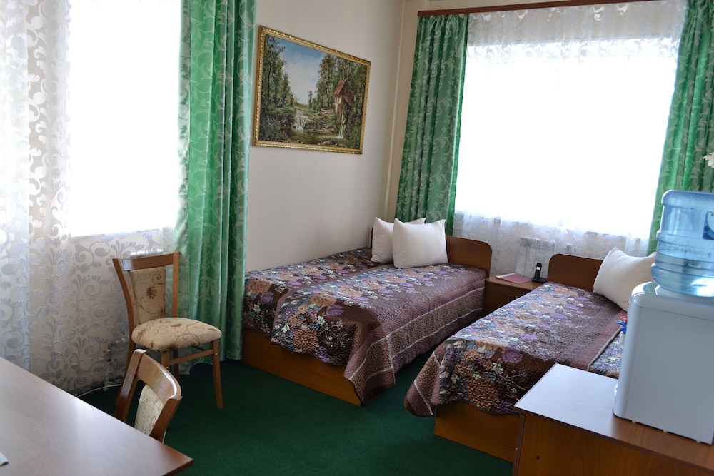 Family Room, 2 Bedrooms photo 2