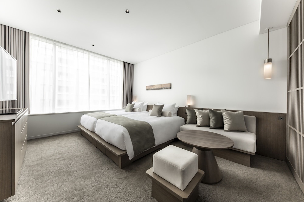 Superior Twin Room, Non Smoking (with Lounge Access) - Photo 1