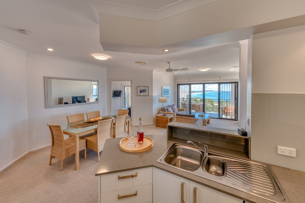 Premium Apartment, 3 Bedrooms, Ocean View, Sea Facing, photo 6