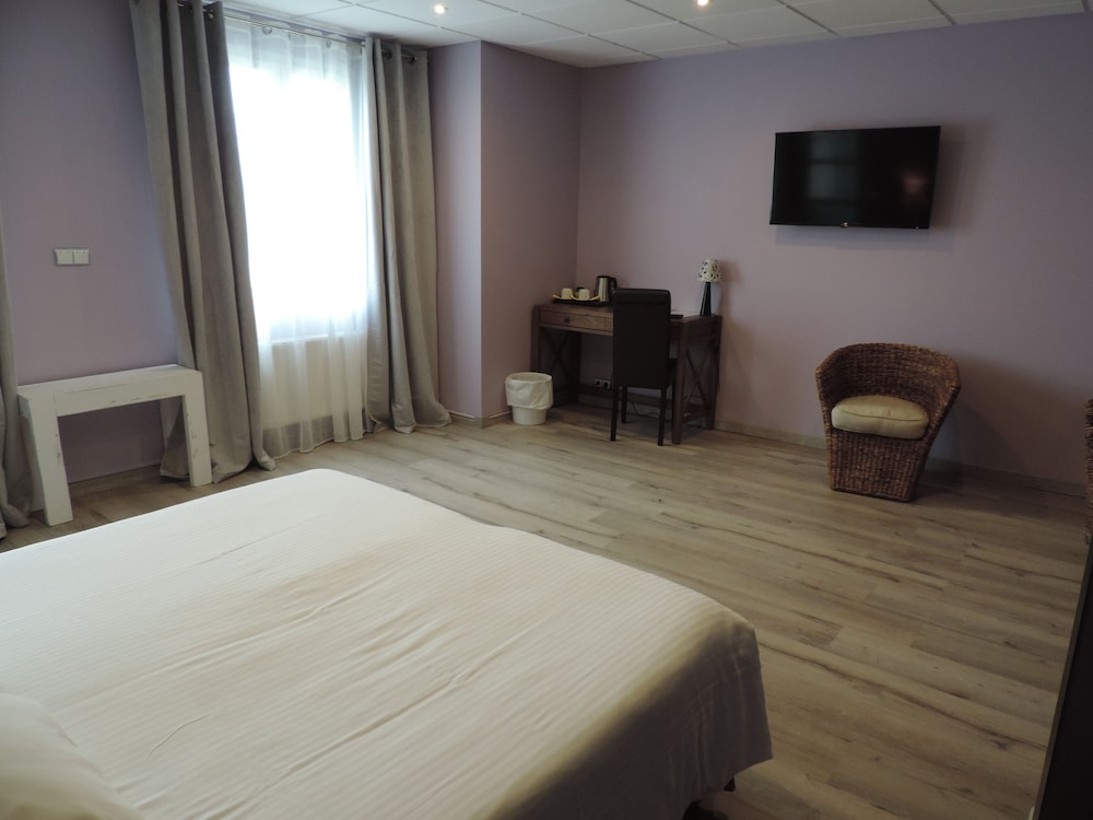 Superior Double Room - Photo 4