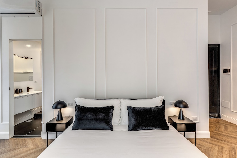 Superior Quadruple Room, City View