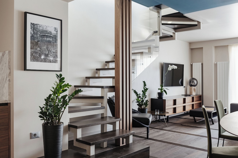 Executive Penthouse photo 1