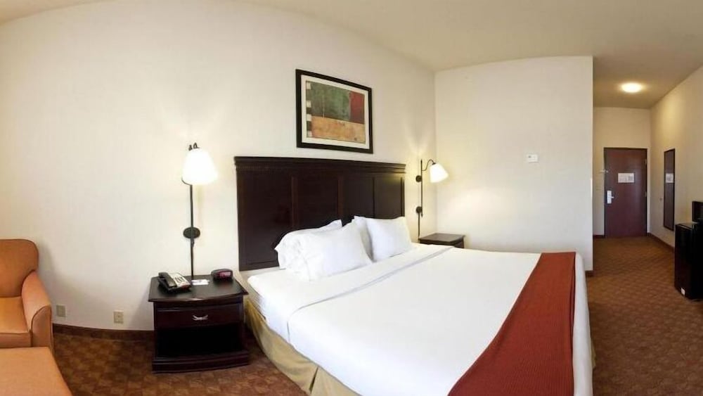 Suite, 1 King Bed (Additional Living Area) - Photo 3