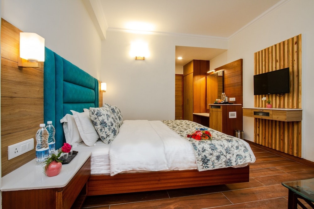 Room - Photo 5
