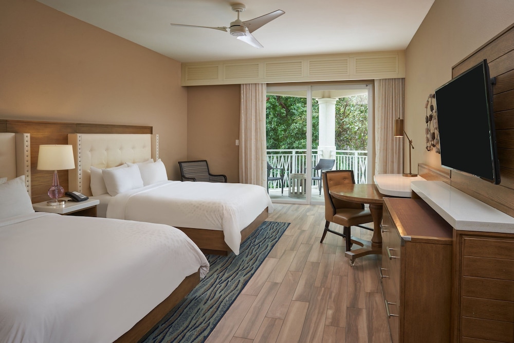 Room, 2 Queen Beds, Non Smoking, Balcony/Patio (Mobility Accessible, Tub)