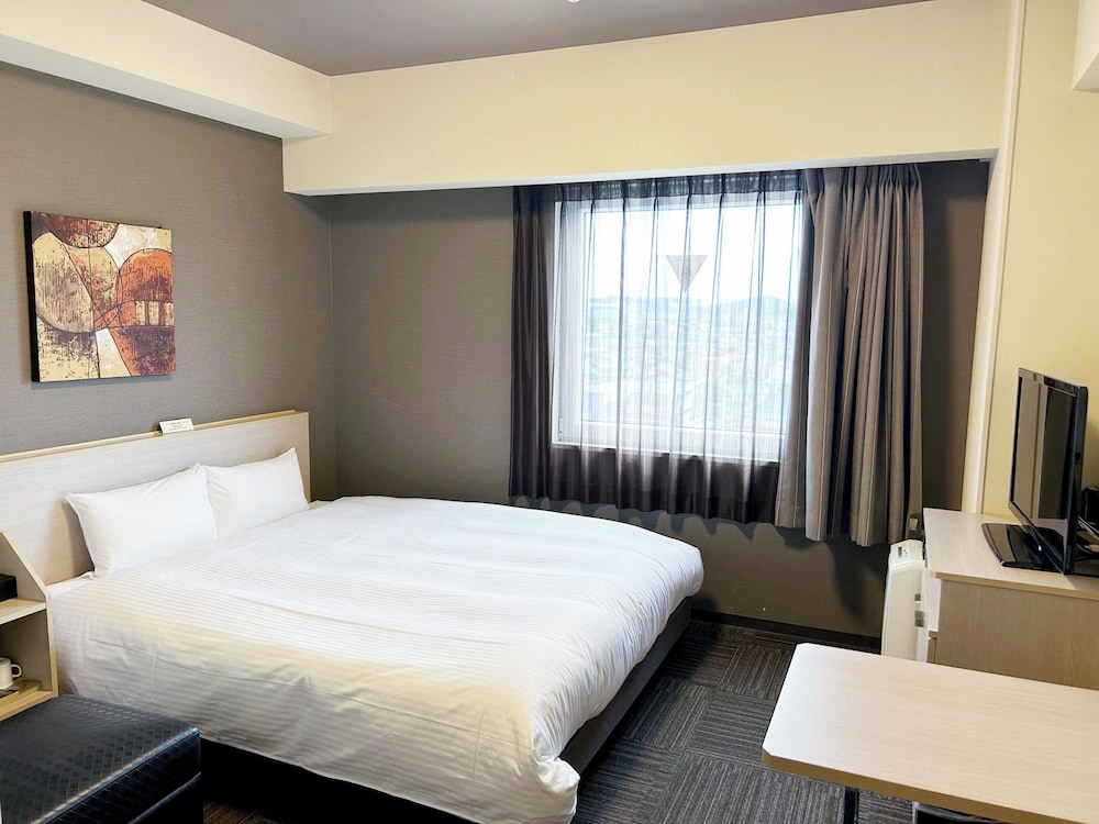 Double Room, Smoking