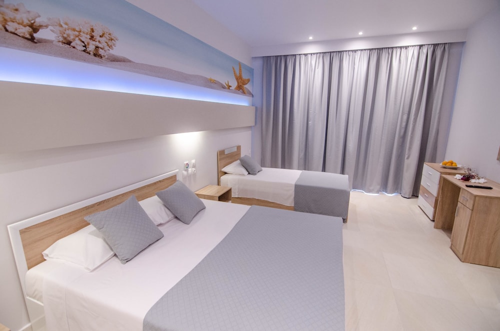 Triple Room with a Balcony