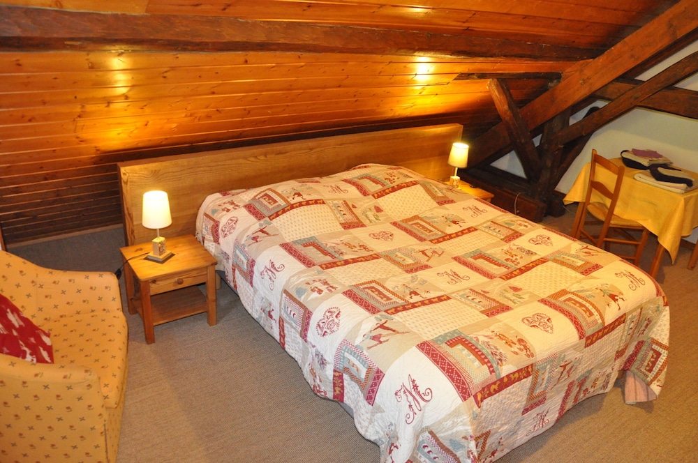 Family Suite, Private Bathroom, Mountain View (Molliessoulaz)