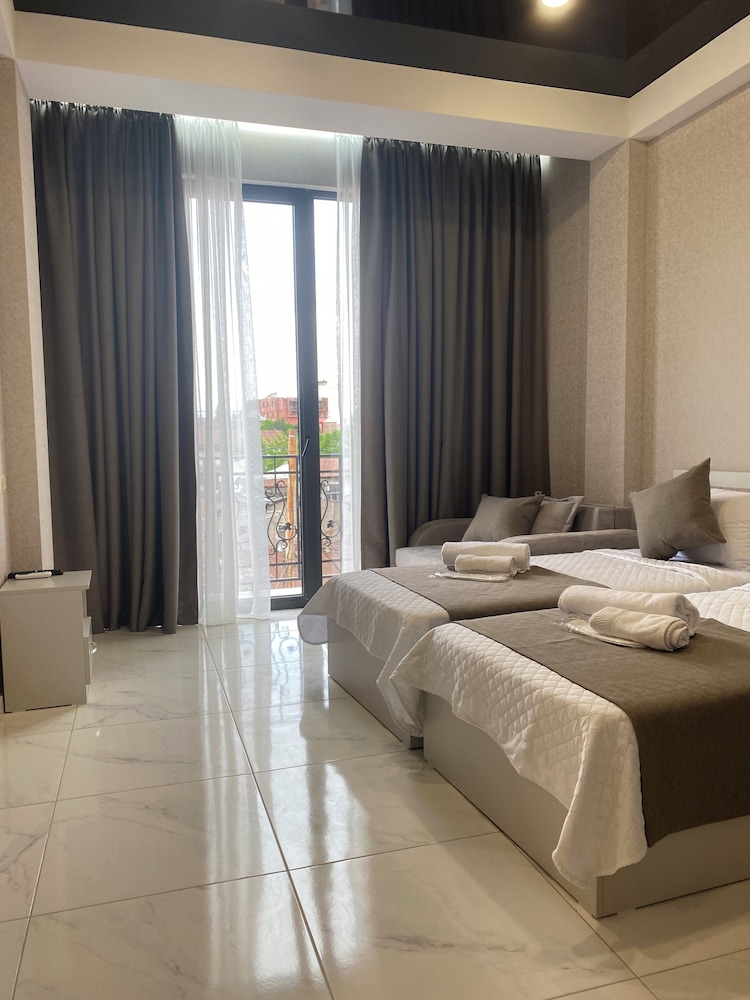 Luxury Apartment photo 1