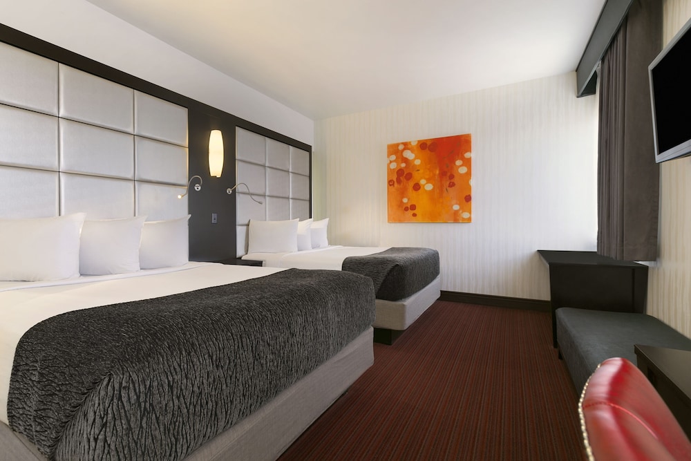 Classic Room, 2 Queen Beds, Non-Smoking (Cactus Tower) - Photo 2
