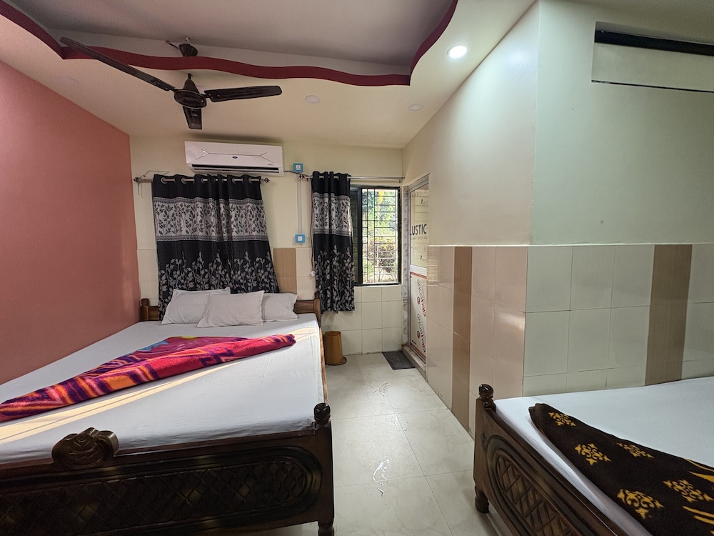 Royal Double Room, City View photo 2