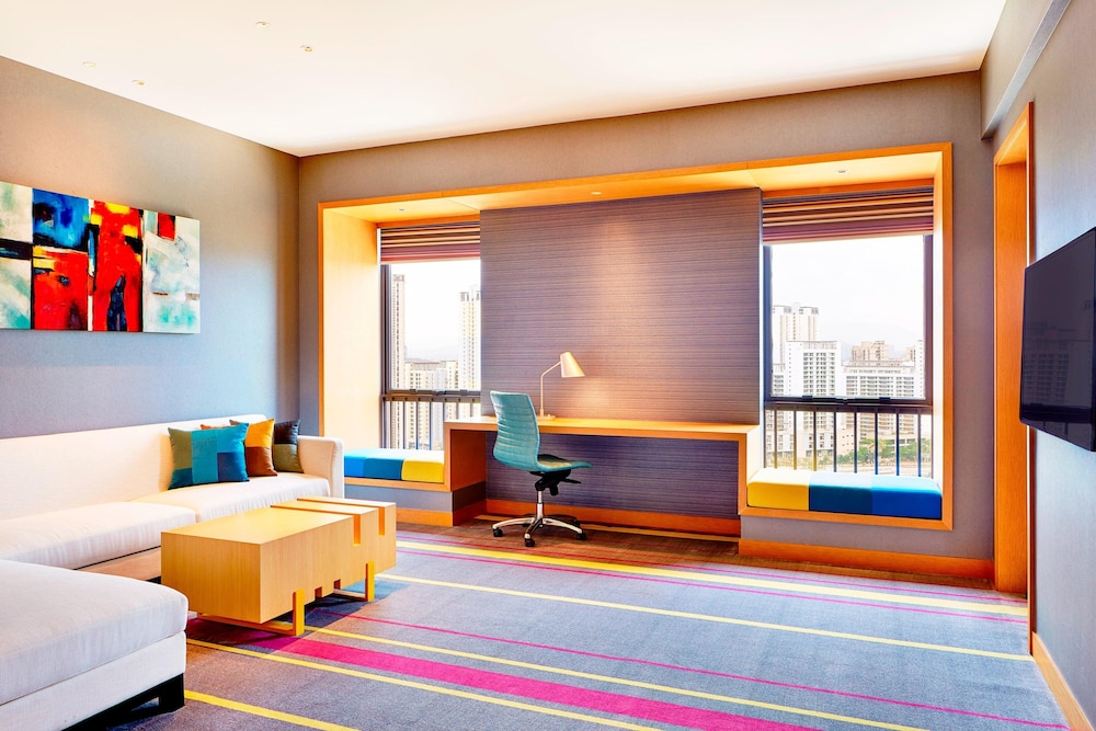Suite, 1 Bedroom photo 3