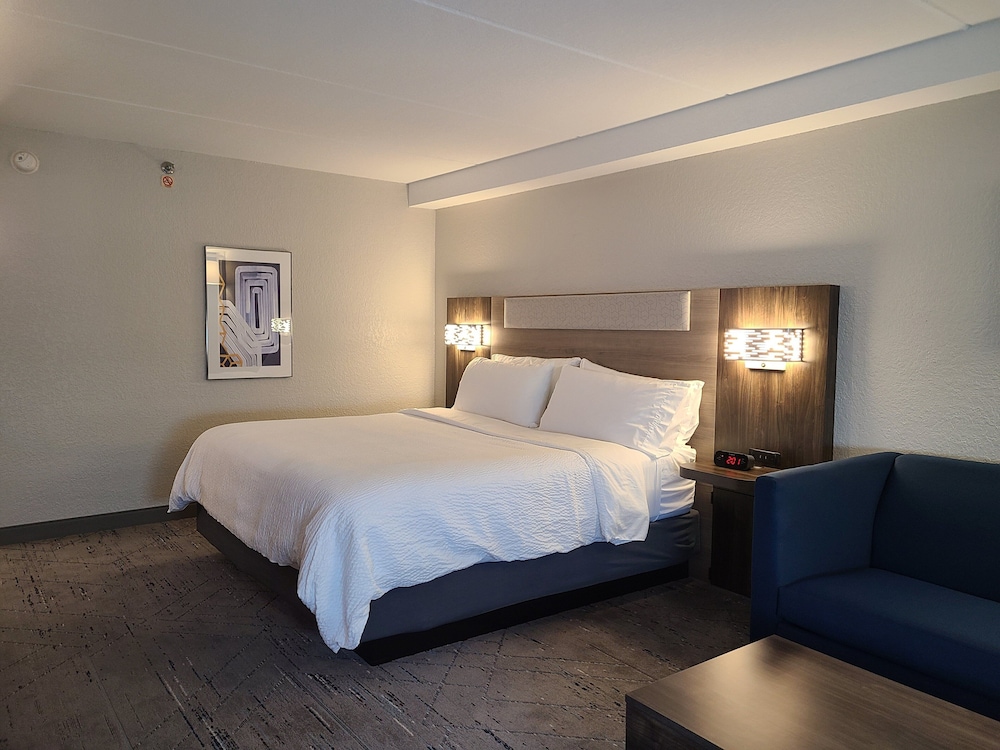 Standard Room, 2 Queen Beds - Photo 6