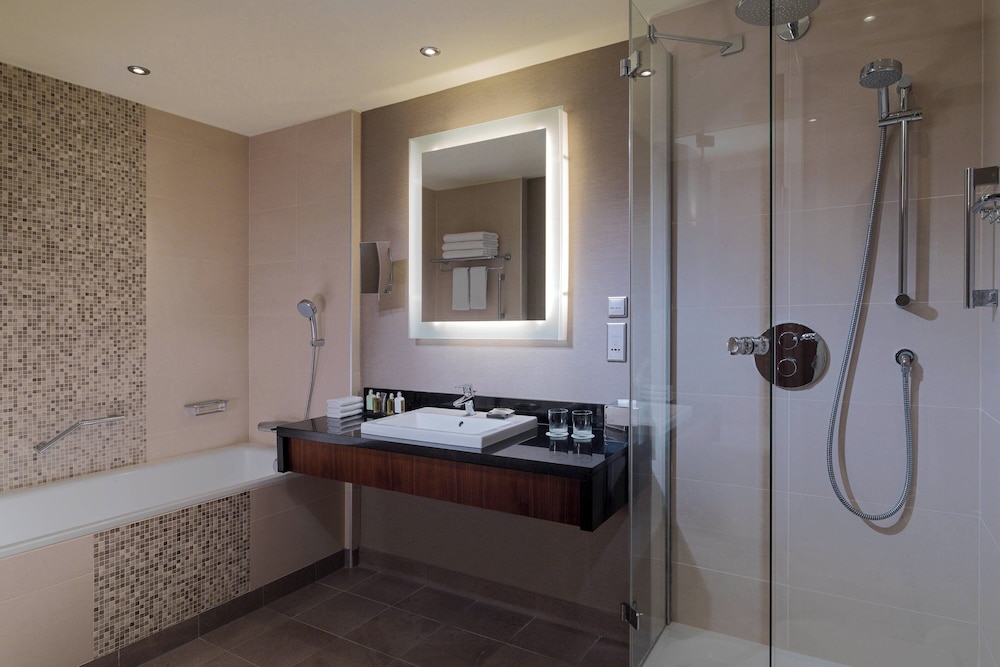 Junior Suite, 1 Bedroom - Photo 29