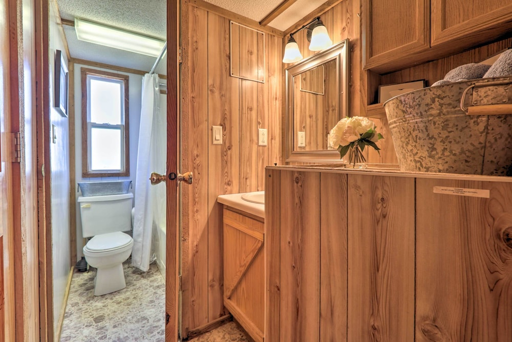House (1 Bedroom) - Photo 3