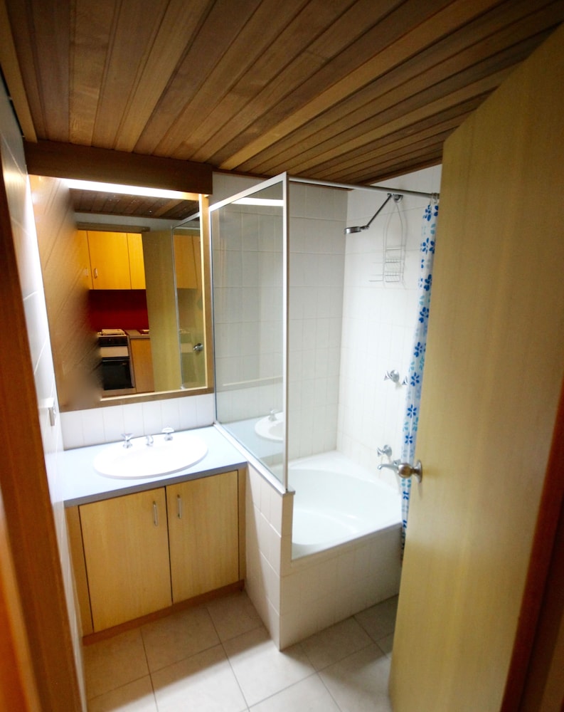 Studio Suite (Sleeps 4) photo 3