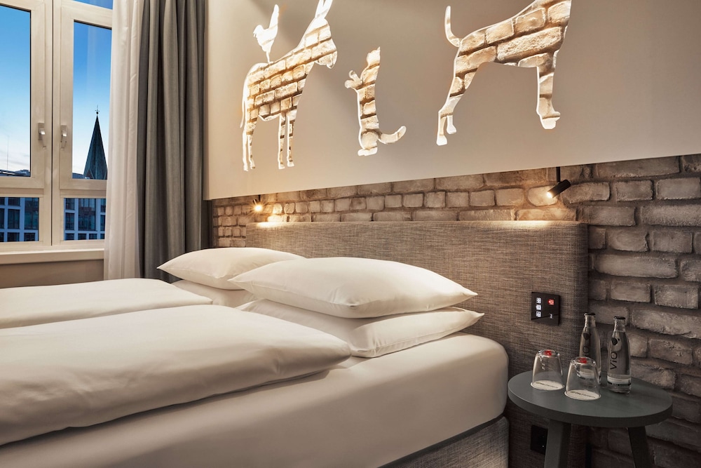 Superior Double Room, 1 King Bed thumbnail 6