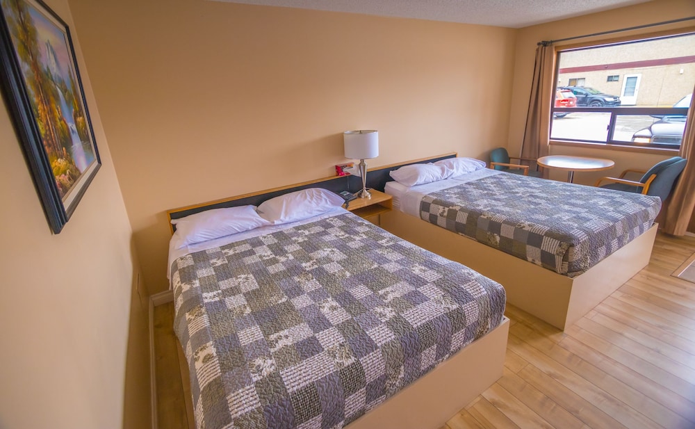 Standard Room, 2 Double Beds, Non Smoking photo 1