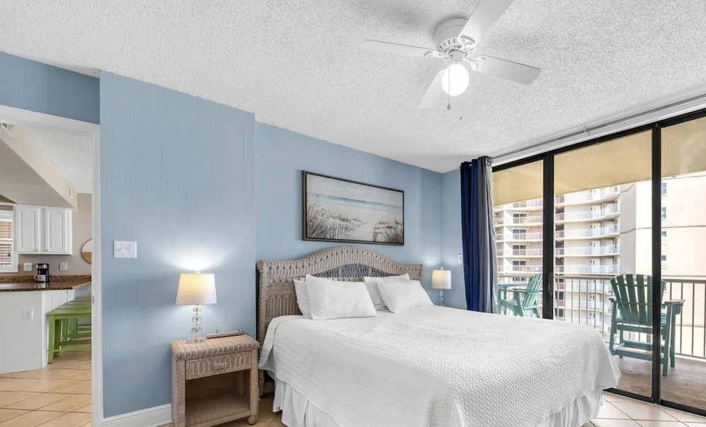Comfort Condo, 3 Bedrooms, Balcony, Beach View photo 3