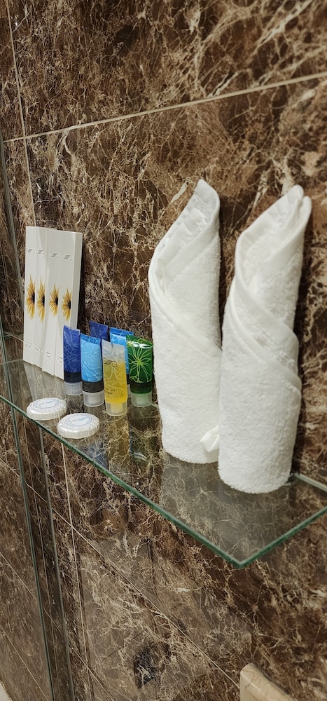 Green Leaf Hotel — photo 10